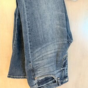 Judy Blue Boyfriend Jeans in Classic Blue